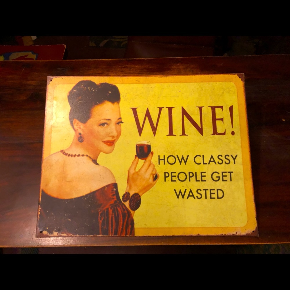 Metal wall sign Wine